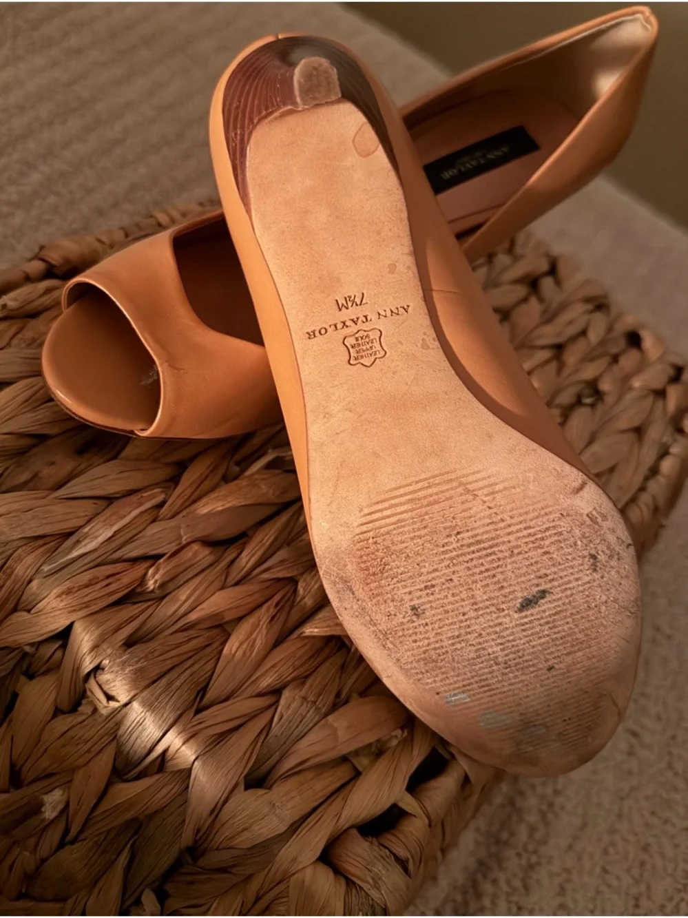 Ann Taylor sleek peep